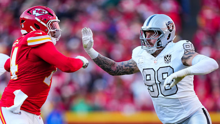 Las Vegas Raiders v Kansas City Chiefs