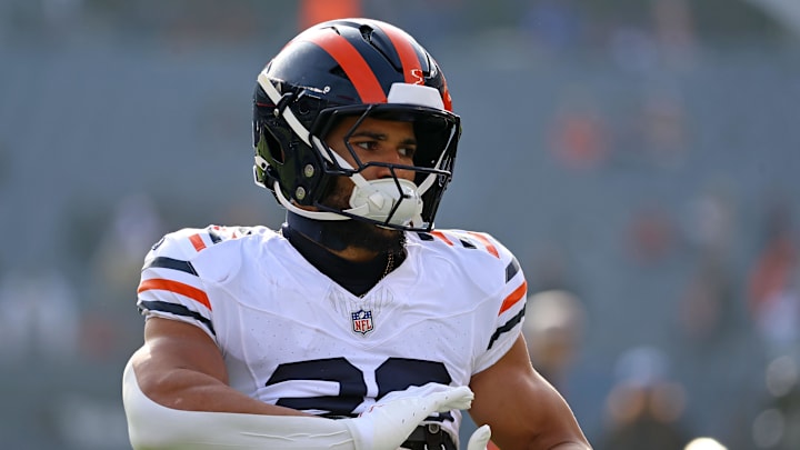 Nov 24, 2024; Chicago, Illinois, USA; Chicago Bears running back Travis Homer (20) practices before the game against the Minnesota Vikings at Soldier Field. Mandatory Credit: Mike Dinovo-Imagn Images