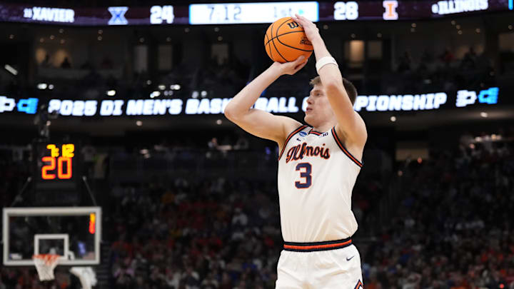 Mar 21, 2025; Milwaukee, WI, USA: Illinois Fighting Illini forward Ben Humrichous (3) shoots a three point basket against the Xavier Musketeers during the first half at Fiserv Forum. Mandatory Credit: Jeff Hanisch-Imagn Images