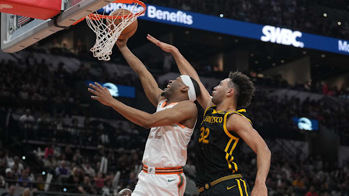 Mar 31, 2024; San Antonio, Texas, USA; San Antonio Spurs guard Malaki Branham (22) shoots in front Mar 31, 2024; San Antonio, Texas, USA; San Antonio Spurs guard Malaki Branham (22) shoots in front