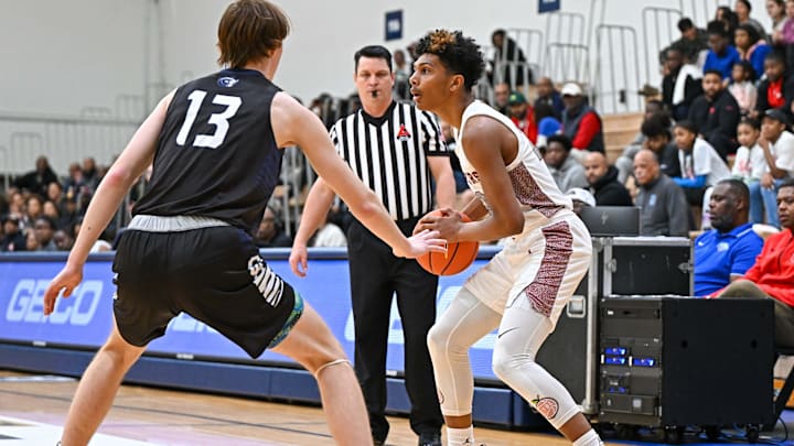 Syracuse basketball head coach Adrian Autry puts on the full-court press for 4-star Acaden Lewis, who shines at Peach Jam.