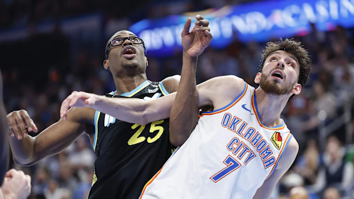 Mar 12, 2024; Oklahoma City, Oklahoma, USA; Indiana Pacers forward Jalen Smith (25) and Oklahoma City Thunder forward Chet Holmgren (7) fight for rebound position during the second half at Paycom Center. Mandatory Credit: Alonzo Adams-Imagn Images Mar 12, 2024; Oklahoma City, Oklahoma, USA; Indiana Pacers forward Jalen Smith (25) and Oklahoma City Thunder forward Chet Holmgren (7) fight for rebound position during the second half at Paycom Center. Mandatory Credit: Alonzo Adams-Imagn Images