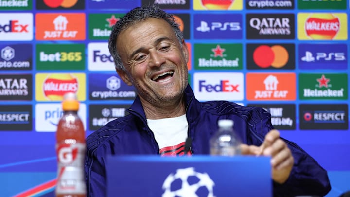 FBL-EUR-C1-PSG-PRESSER