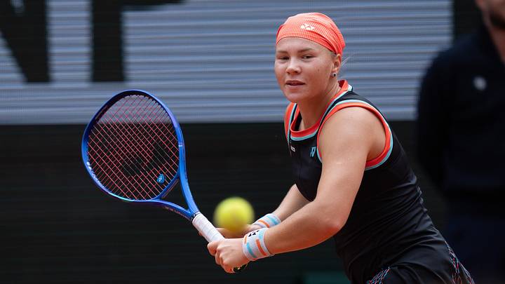 Diana Shnaider is favored against Maja Chwalinska in the French Open semifinals. Diana Shnaider is favored against Maja Chwalinska in the French Open semifinals.