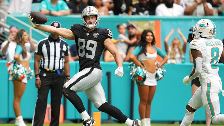 Las Vegas Raiders tight end Brock Bowers (89) has the potential to be a top-ten overall player in fantasy football in 2026. Jim Rassol-Imagn Images Las Vegas Raiders tight end Brock Bowers (89) has the potential to be a top-ten overall player in fantasy football in 2026. Jim Rassol-Imagn Images