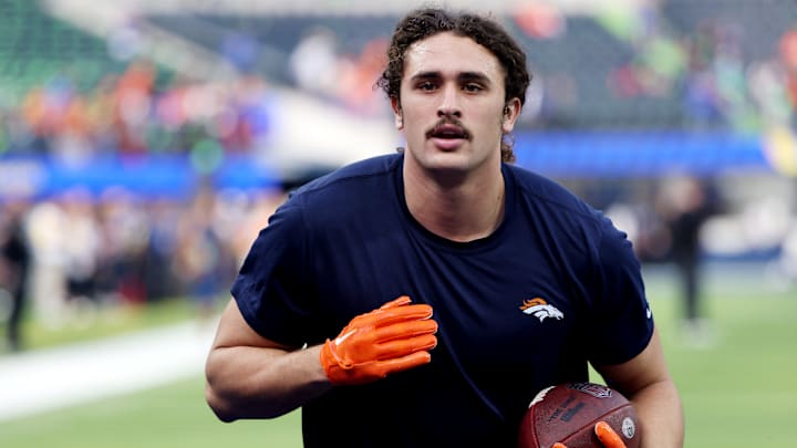 Denver Broncos v Los Angeles Rams