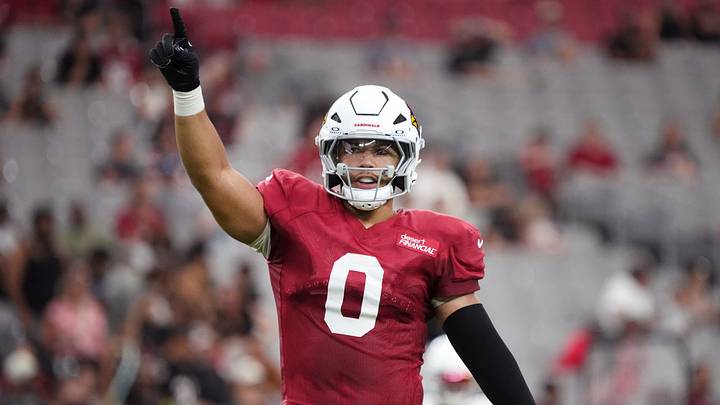 Arizona Cardinals linebacker Cody Simon (0) reacts after a defensive stop during their training camp red and white practice at State Farm Stadium in Glendale on Aug. 9, 2026. Arizona Cardinals linebacker Cody Simon (0) reacts after a defensive stop during their training camp red and white practice at State Farm Stadium in Glendale on Aug. 9, 2026.