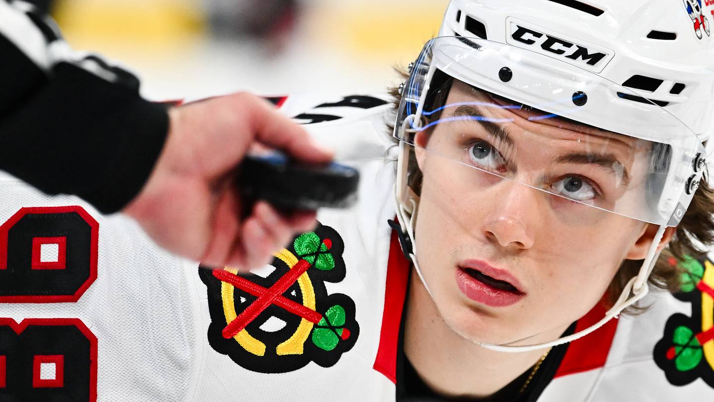 Blackhawks' Mason West: A Rising Star in NHL
