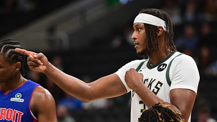 Oct 9, 2025; Milwaukee, Wisconsin, USA; Milwaukee Bucks center Myles Turner (3) gestures to a teammate in the second quarter against the Detroit Pistons at Fiserv Forum. Mandatory Credit: Benny Sieu-Imagn Images Oct 9, 2025; Milwaukee, Wisconsin, USA; Milwaukee Bucks center Myles Turner (3) gestures to a teammate in the second quarter against the Detroit Pistons at Fiserv Forum. Mandatory Credit: Benny Sieu-Imagn Images