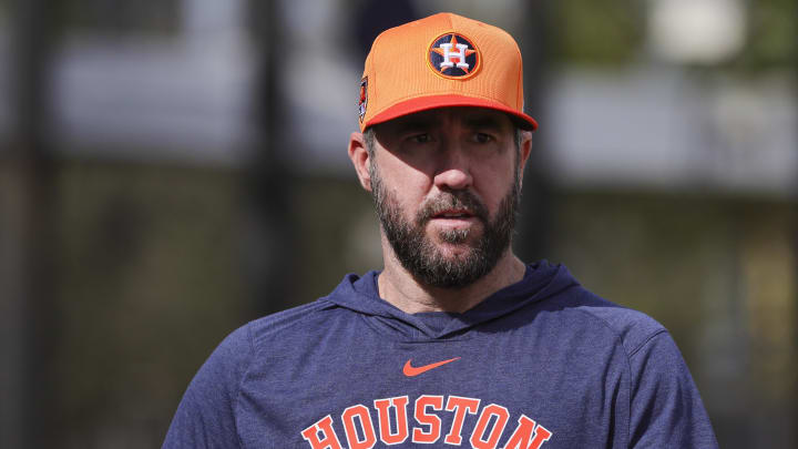 Feb 16, 2024; West Palm Beach, FL, USA; Houston Astros starting pitcher Justin Verlander (35) looks Feb 16, 2024; West Palm Beach, FL, USA; Houston Astros starting pitcher Justin Verlander (35) looks