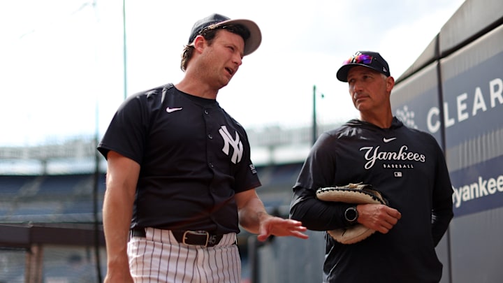 Los Angeles Dodgers v New York Yankees
