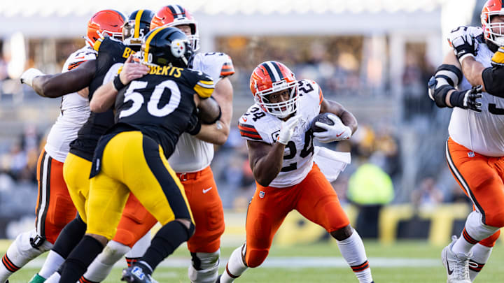 Cleveland Browns v Pittsburgh Steelers