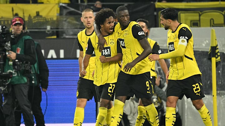 Der BVB feiert das 7:1 über Celtic