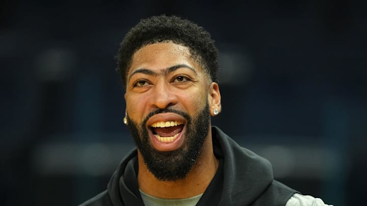 Dec 25, 2025; San Francisco, California, USA; Dallas Mavericks forward Anthony Davis (3) before the game against the Golden State Warriors at Chase Center. Mandatory Credit: Darren Yamashita-Imagn Images Dec 25, 2025; San Francisco, California, USA; Dallas Mavericks forward Anthony Davis (3) before the game against the Golden State Warriors at Chase Center. Mandatory Credit: Darren Yamashita-Imagn Images