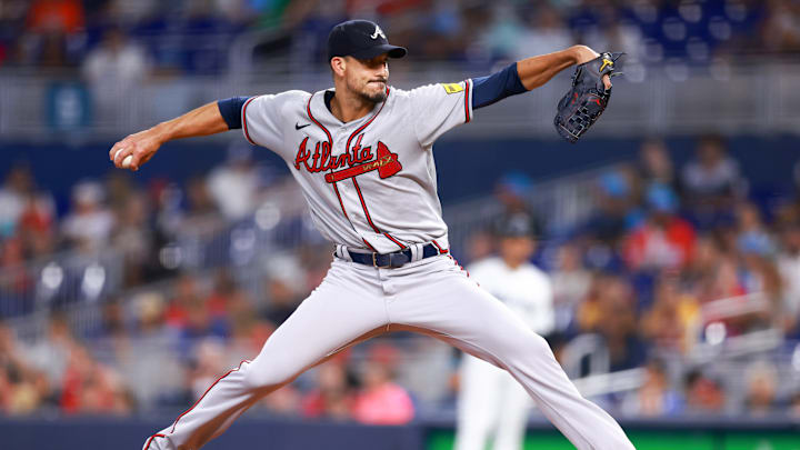 Atlanta Braves v Miami Marlins