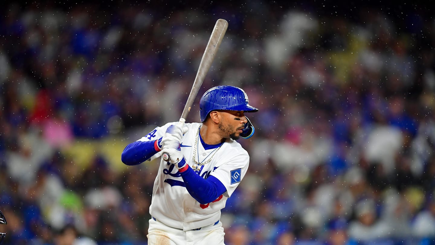 Mookie Betts Doesn't Think He Can Spark Dodgers' Struggling Offense