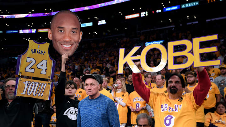 Los Angeles Lakers fans