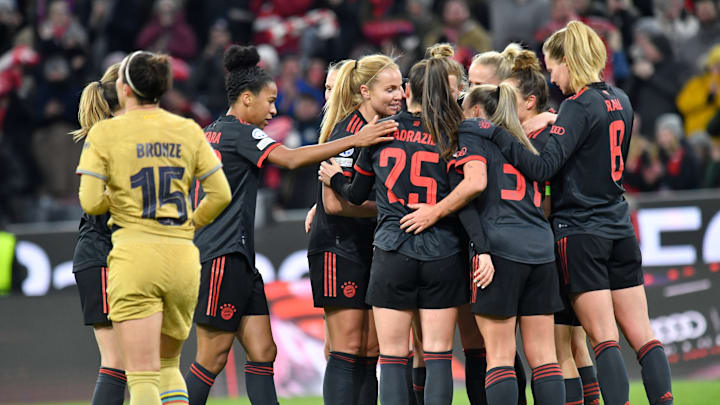 Die Bayern Frauen treffen nach dem CL-Triumph gegen Barça auf Bayer Leverkusen Die Bayern Frauen treffen nach dem CL-Triumph gegen Barça auf Bayer Leverkusen