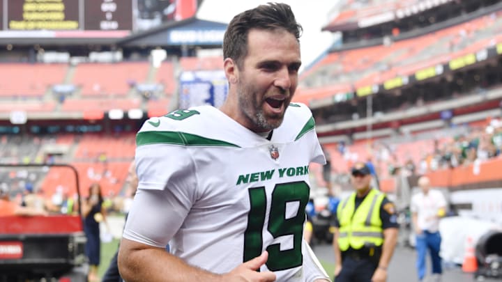 Sep 18, 2022; Cleveland, Ohio, USA; New York Jets quarterback Joe Flacco runs off the field after