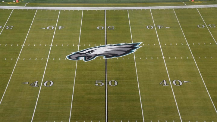 Dec 25, 2017; Philadelphia, PA, USA; General overall view of the Philadelphia Eagles logo at midfield during an NFL football game between the Oakland Raiders and the Philadelphia Eagles at Lincoln Financial Field. Mandatory Credit: Kirby Lee-USA TODAY Sports Dec 25, 2017; Philadelphia, PA, USA; General overall view of the Philadelphia Eagles logo at midfield during an NFL football game between the Oakland Raiders and the Philadelphia Eagles at Lincoln Financial Field. Mandatory Credit: Kirby Lee-USA TODAY Sports