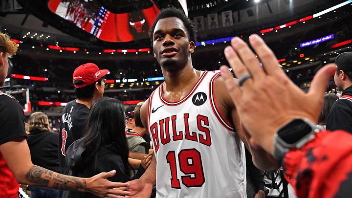 Oct 7, 2026; Chicago, Illinois, USA; Chicago Bulls forward Tobe Awaka (19) high fives fans after his team's victory over the Phoenix Suns at United Center. Mandatory Credit: Patrick Gorski-Imagn Images Oct 7, 2026; Chicago, Illinois, USA; Chicago Bulls forward Tobe Awaka (19) high fives fans after his team's victory over the Phoenix Suns at United Center. Mandatory Credit: Patrick Gorski-Imagn Images