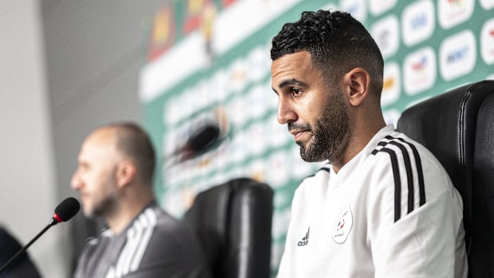 Mahrez en rueda de prensa