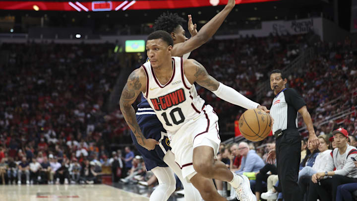 Mar 23, 2025; Houston, Texas, USA; Houston Rockets forward Jabari Smith Jr. (10) controls the ball during the game against the Denver Nuggets at Toyota Center. Mandatory Credit: Troy Taormina-Imagn Images Mar 23, 2025; Houston, Texas, USA; Houston Rockets forward Jabari Smith Jr. (10) controls the ball during the game against the Denver Nuggets at Toyota Center. Mandatory Credit: Troy Taormina-Imagn Images