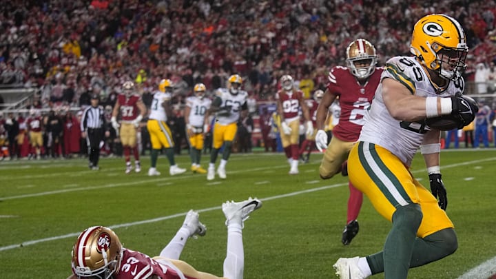 Green Bay Packers tight end Tucker Kraft (85) scores a touchdown during the third quarter of the playoff loss at the 49ers.