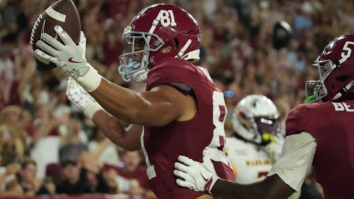 Sep 6, 2025; Tuscaloosa, Alabama, USA;  Alabama tight end Kaleb Edwards (81) celebrates after catching a touchdown pass against UL Monroe at Saban Field at Bryant-Denny Stadium. Mandatory Credit: Gary Cosby Jr.-Imagn Images