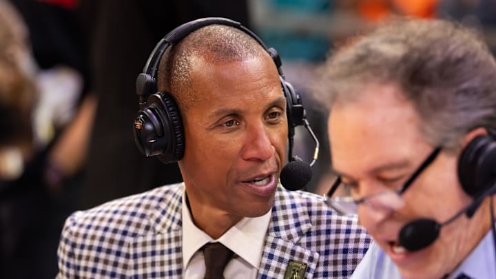 Nov 26, 2024; Phoenix, Arizona, USA; NBA on TNT television analyst Reggie Miller during the Los Angeles Lakers against the Phoenix Suns during an NBA Cup game at Footprint Center. Mandatory Credit: Mark J. Rebilas-Imagn Images Nov 26, 2024; Phoenix, Arizona, USA; NBA on TNT television analyst Reggie Miller during the Los Angeles Lakers against the Phoenix Suns during an NBA Cup game at Footprint Center. Mandatory Credit: Mark J. Rebilas-Imagn Images