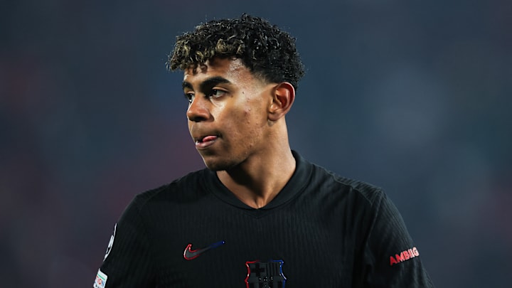 Lamine Yamal débute avec le FC Barcelone