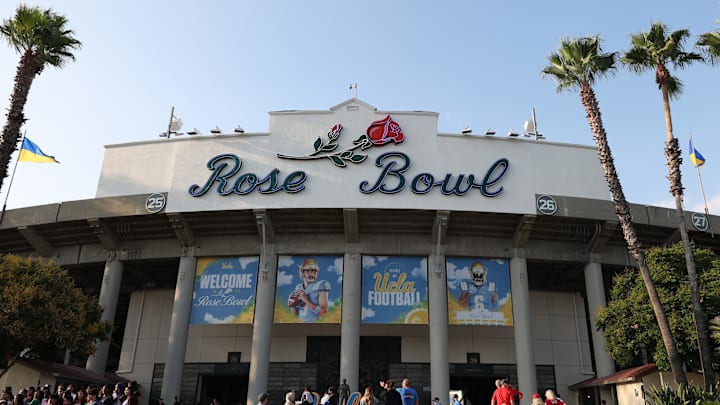 Sep 12, 2025; Pasadena, California, USA;  General view of the stadium before the game between the UCLA Bruins and the New Mexico Lobos at Rose Bowl. Mandatory Credit: Kiyoshi Mio-Imagn Images