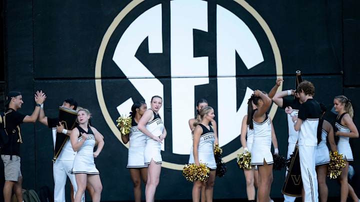 Vanderbilt Commodores cheerleaders, Saturday, Sept. 7, 2024.