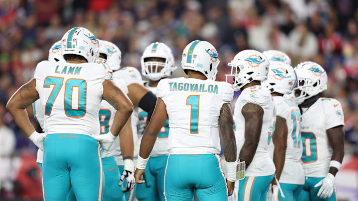 Miami Dolphins v New England Patriots