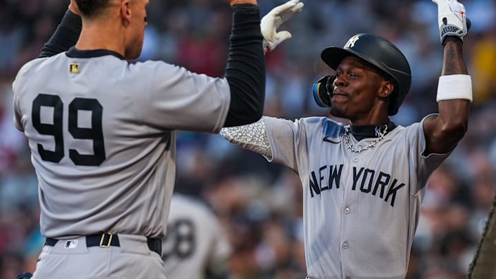 El infielder de los New York Yankees Jazz Chisholm Jr.  voló la cerca por segundo día consecutivo 