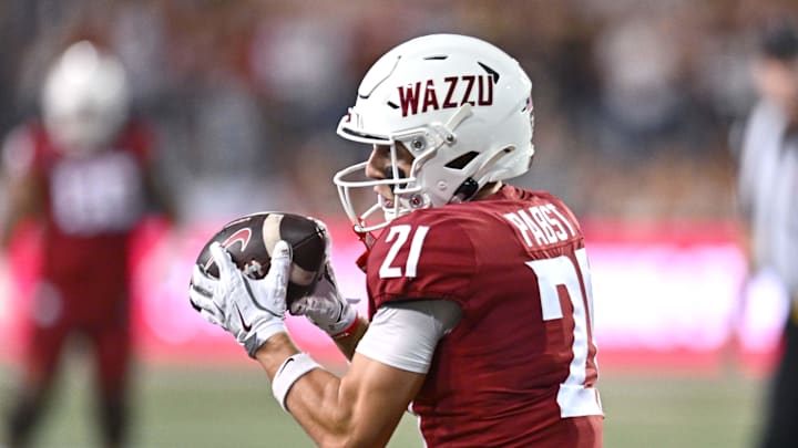Sep 6, 2025; Pullman, Washington, USA; Washington State Cougars wide receiver Carter Pabst (21) catches the ball against the San Diego State Aztecs in the first half at Gesa Field at Martin Stadium. Mandatory Credit: James Snook-Imagn Images