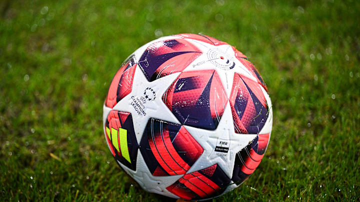 Topps reveals new UEFA Women's Champions League trading cards