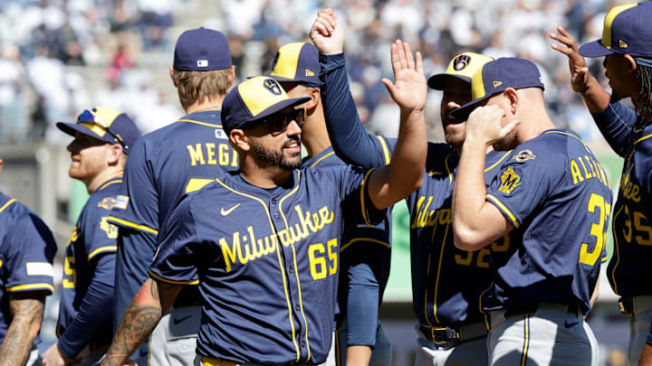 Milwaukee Brewers v New York Yankees