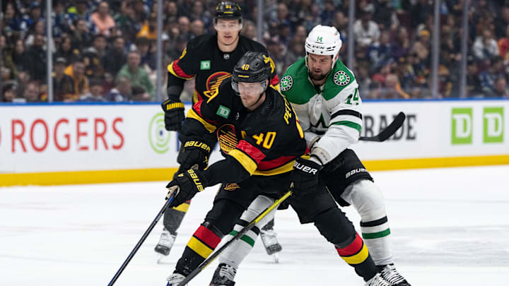 Dallas Stars v Vancouver Canucks