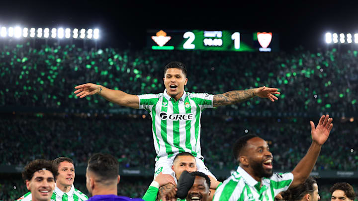 Former Columbus Crew man Cucho Hernández got carried off the pitch after his game-winning goal in Real Betis' win.