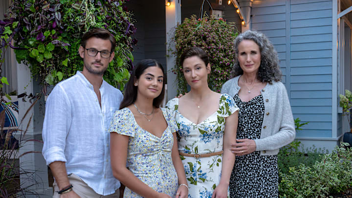 Photo: Evan Williams, Sadie LaFlamme-Snow, Chyler Leigh, Andie MacDowell. Credit: ©2023 Hallmark Media/Photographer: Peter Stranks.