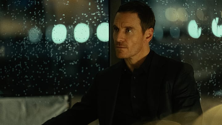 Michael Fassbender as Martian in The Agency, episode 1, season 1, streaming on Paramount+, 2024. Photo Credit: Luke Varley/Paramount+ with Showtime