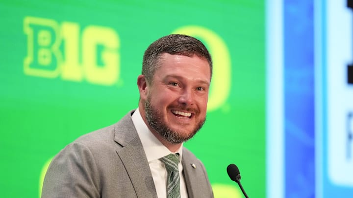 Jul 23, 2025; Las Vegas, NV, USA; Oregon head coach Dan Lanning speaks to the media during the Big Ten NCAA college football media days at Mandalay Bay Resort. Mandatory Credit: Lucas Peltier-Imagn Images