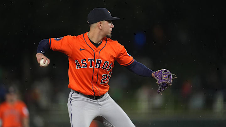 Sep 24, 2025; West Sacramento, California, USA; Houston Astros third baseman Ramon Urias (29) throws the ball to first to record an out against the Athletics in the seventh inning at Sutter Health Park. Mandatory Credit: Cary Edmondson-Imagn Images Sep 24, 2025; West Sacramento, California, USA; Houston Astros third baseman Ramon Urias (29) throws the ball to first to record an out against the Athletics in the seventh inning at Sutter Health Park. Mandatory Credit: Cary Edmondson-Imagn Images