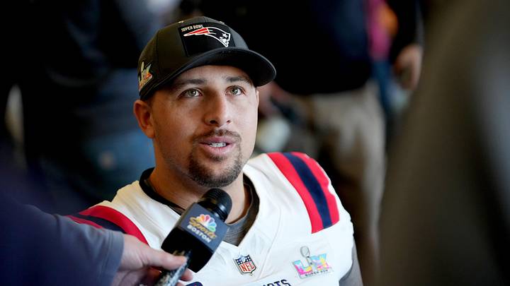 Feb 4, 2026; Santa Clara, CA, USA; New England Patriots tight end Austin Hooper (81) speaks to the media at the Santa Clara Marriott. Mandatory Credit: Cary Edmondson-Imagn Images