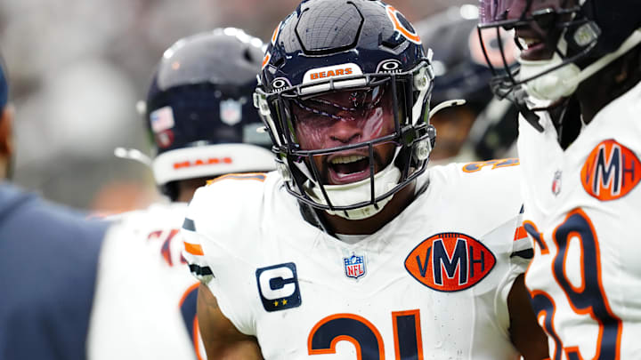 Sep 28, 2025; Paradise, Nevada, USA; Chicago Bears free safety Kevin Byard (31) reacts during the first quarter against Las Vegas Raiders at Allegiant Stadium. Mandatory Credit: Stephen R. Sylvanie-Imagn Images Sep 28, 2025; Paradise, Nevada, USA; Chicago Bears free safety Kevin Byard (31) reacts during the first quarter against Las Vegas Raiders at Allegiant Stadium. Mandatory Credit: Stephen R. Sylvanie-Imagn Images