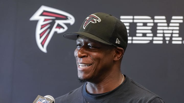 Atlanta Falcons head coach Raheem Morris Atlanta Falcons head coach Raheem Morris