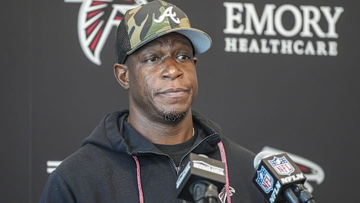 Atlanta Falcons head coach Raheem Morris