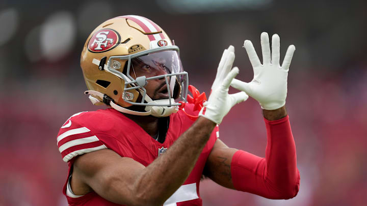 San Francisco 49ers wide receiver Jauan Jennings (15) warms up prior to the first half against the Tennessee Titans at Levi's Stadium. San Francisco 49ers wide receiver Jauan Jennings (15) warms up prior to the first half against the Tennessee Titans at Levi's Stadium.