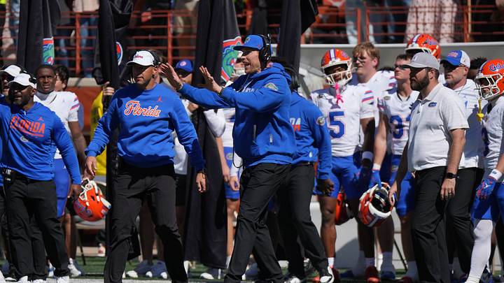 Oct 17, 2026; Austin, Texas, USA; Florida Gators Head Coach Jon Sumrall signals to players at the end of the second half against the Texas Longhorns at Darrell K Royal-Texas Memorial Stadium. Mandatory Credit: Scott Wachter-Imagn Images Oct 17, 2026; Austin, Texas, USA; Florida Gators Head Coach Jon Sumrall signals to players at the end of the second half against the Texas Longhorns at Darrell K Royal-Texas Memorial Stadium. Mandatory Credit: Scott Wachter-Imagn Images